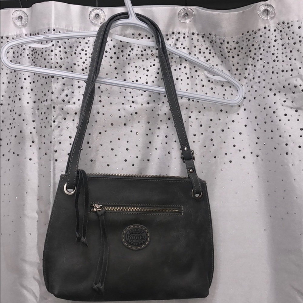 COPY - Roots leather purse